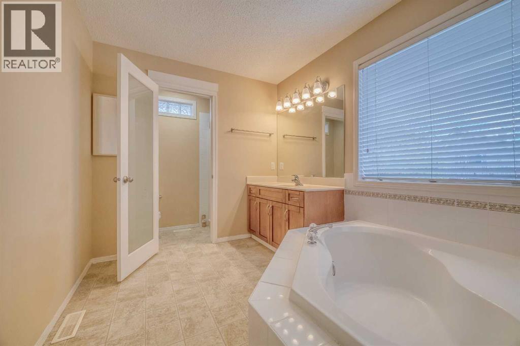 81 Evansmeade Circle Nw, Calgary, Alberta  T3P 1B8 - Photo 31 - A2269899