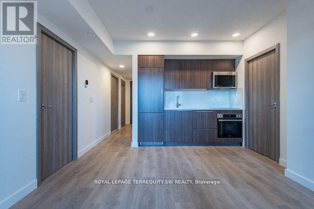 1508 - 38 Widmer Street, Toronto, Ontario  M5V 0P7 - Photo 10 - C12389252