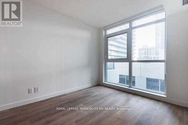 1508 - 38 Widmer Street, Toronto, Ontario  M5V 0P7 - Photo 17 - C12389252