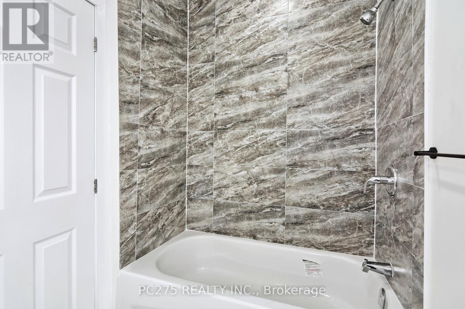 272 Vidal Street S, Sarnia, Ontario  N7T 2T7 - Photo 11 - X12543060