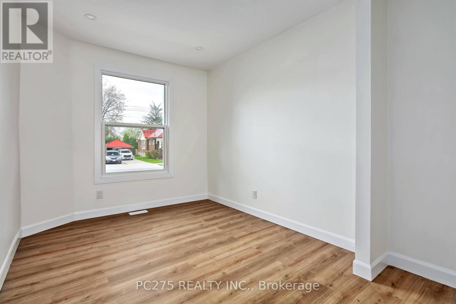 272 Vidal Street S, Sarnia, Ontario  N7T 2T7 - Photo 12 - X12543060