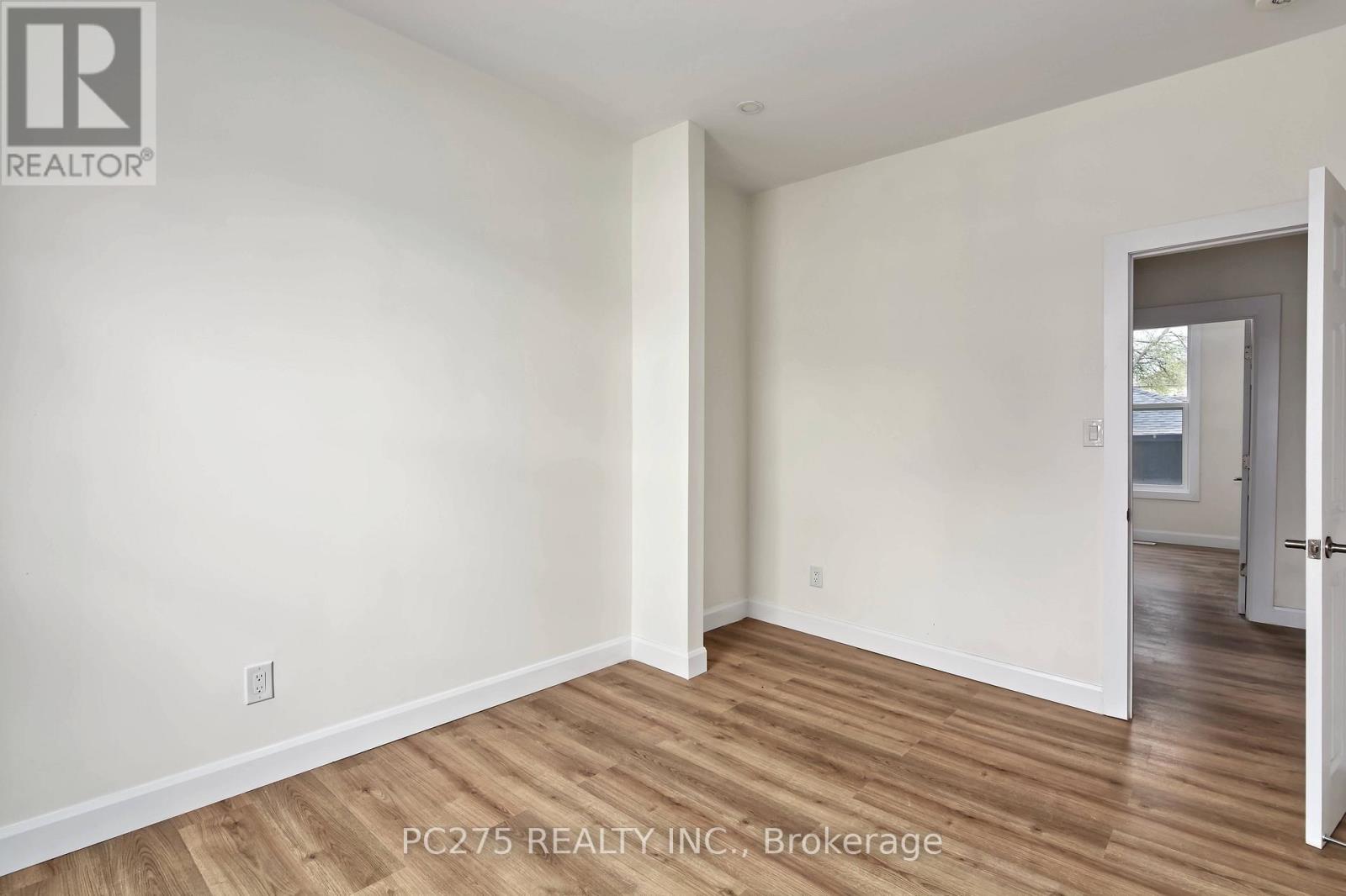 272 Vidal Street S, Sarnia, Ontario  N7T 2T7 - Photo 13 - X12543060