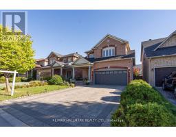 21 BROOKS AVENUE, Aurora, Ontario