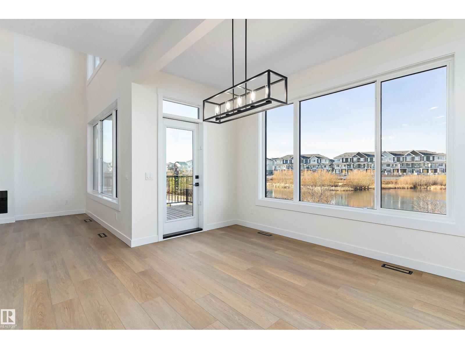 1084 Cristall Crescent Sw, Edmonton, Alberta  T6W 5S8 - Photo 16 - E4465646