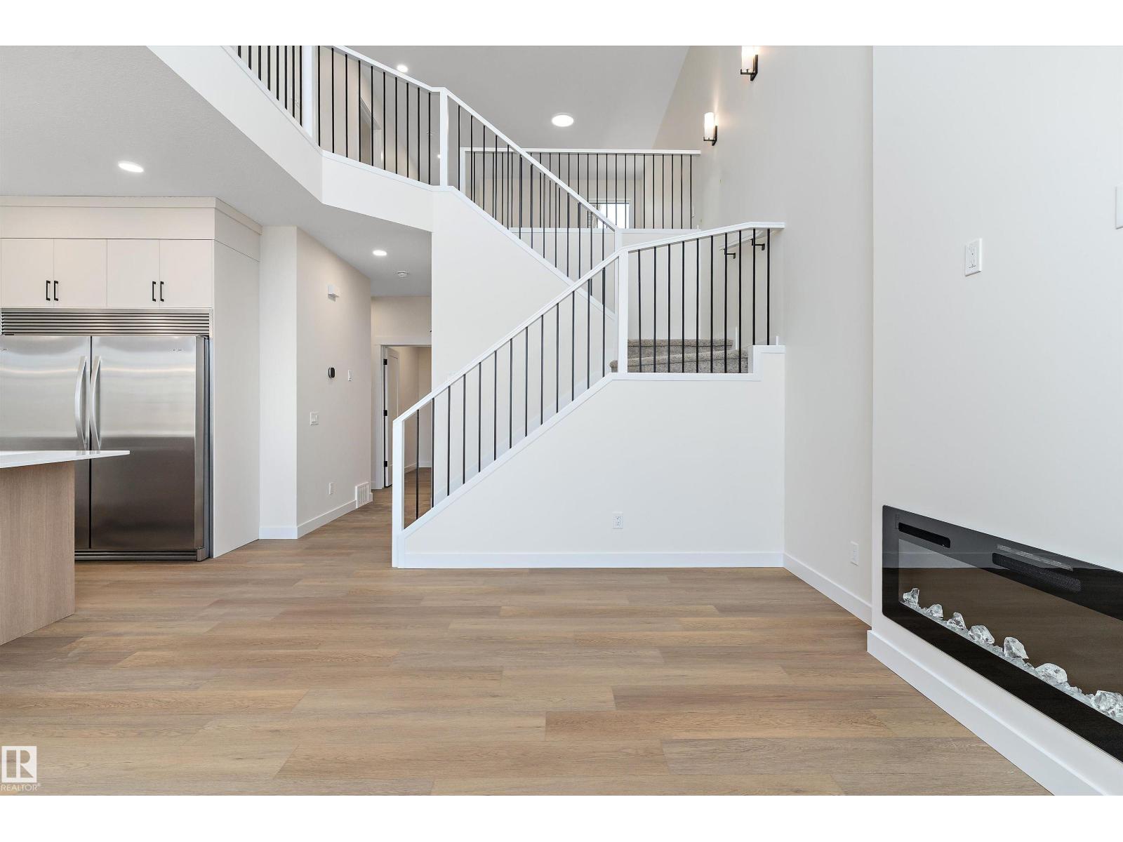 1084 Cristall Crescent Sw, Edmonton, Alberta  T6W 5S8 - Photo 20 - E4465646