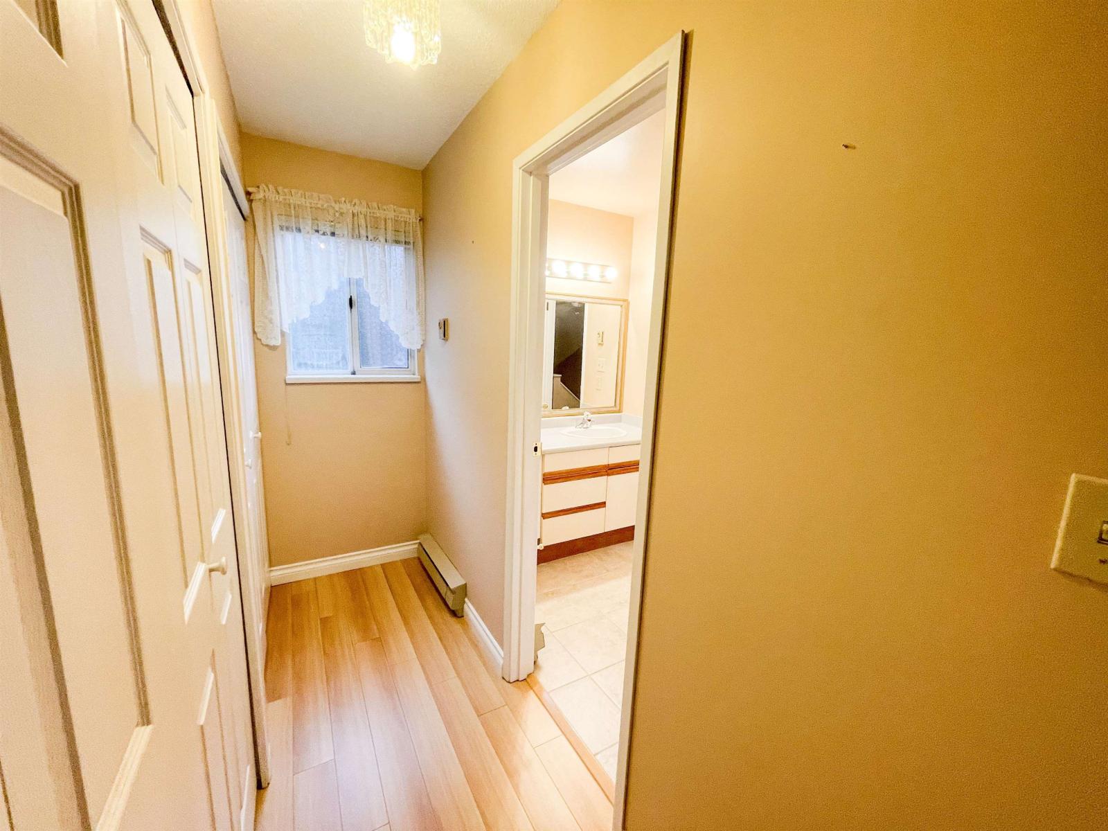 3 10074 154 Street, Surrey, British Columbia  V3R 4J6 - Photo 12 - R3067255