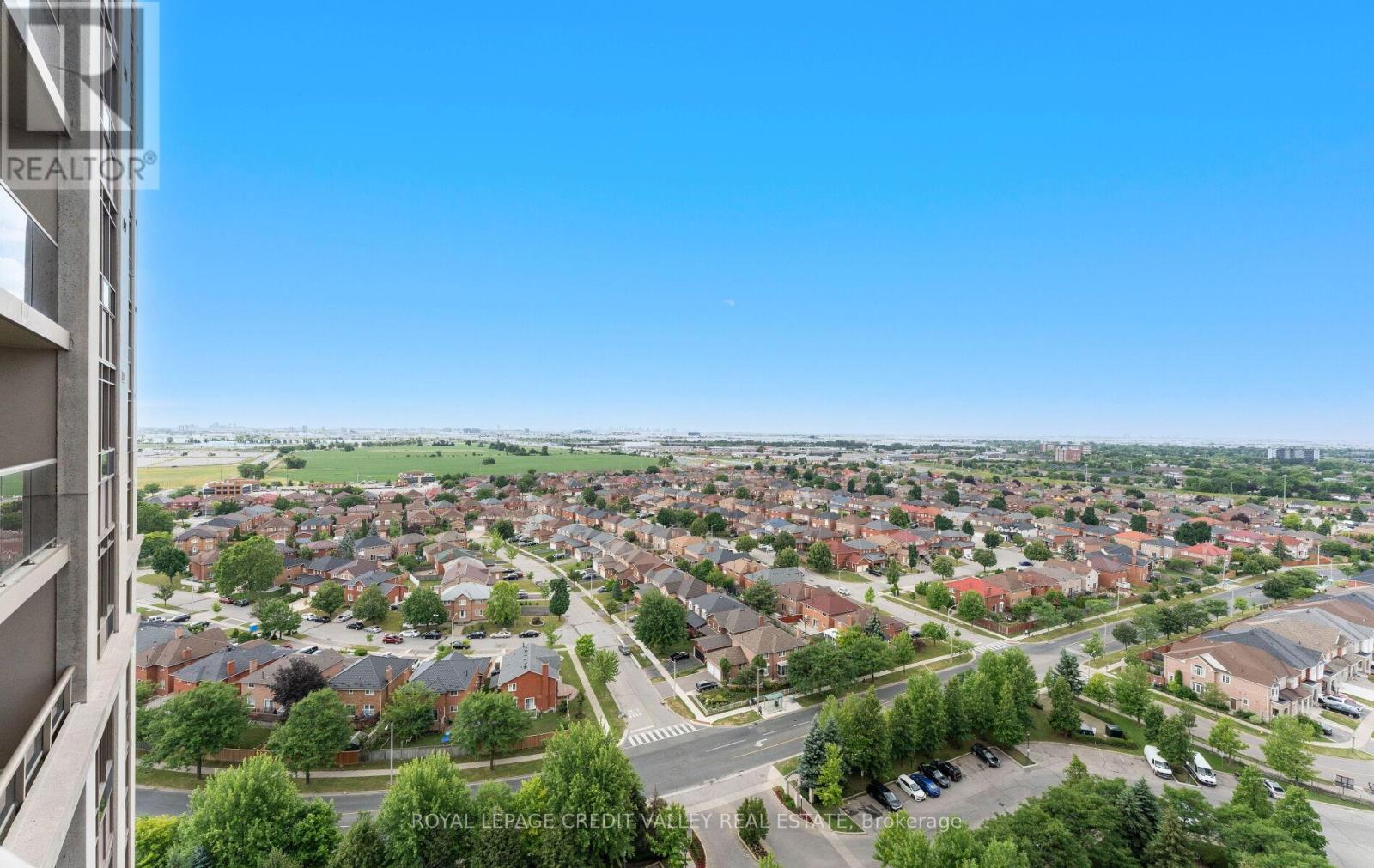 2023 - 700 Humberwood Boulevard Se, Toronto, Ontario  M9W 7J4 - Photo 43 - W12305049