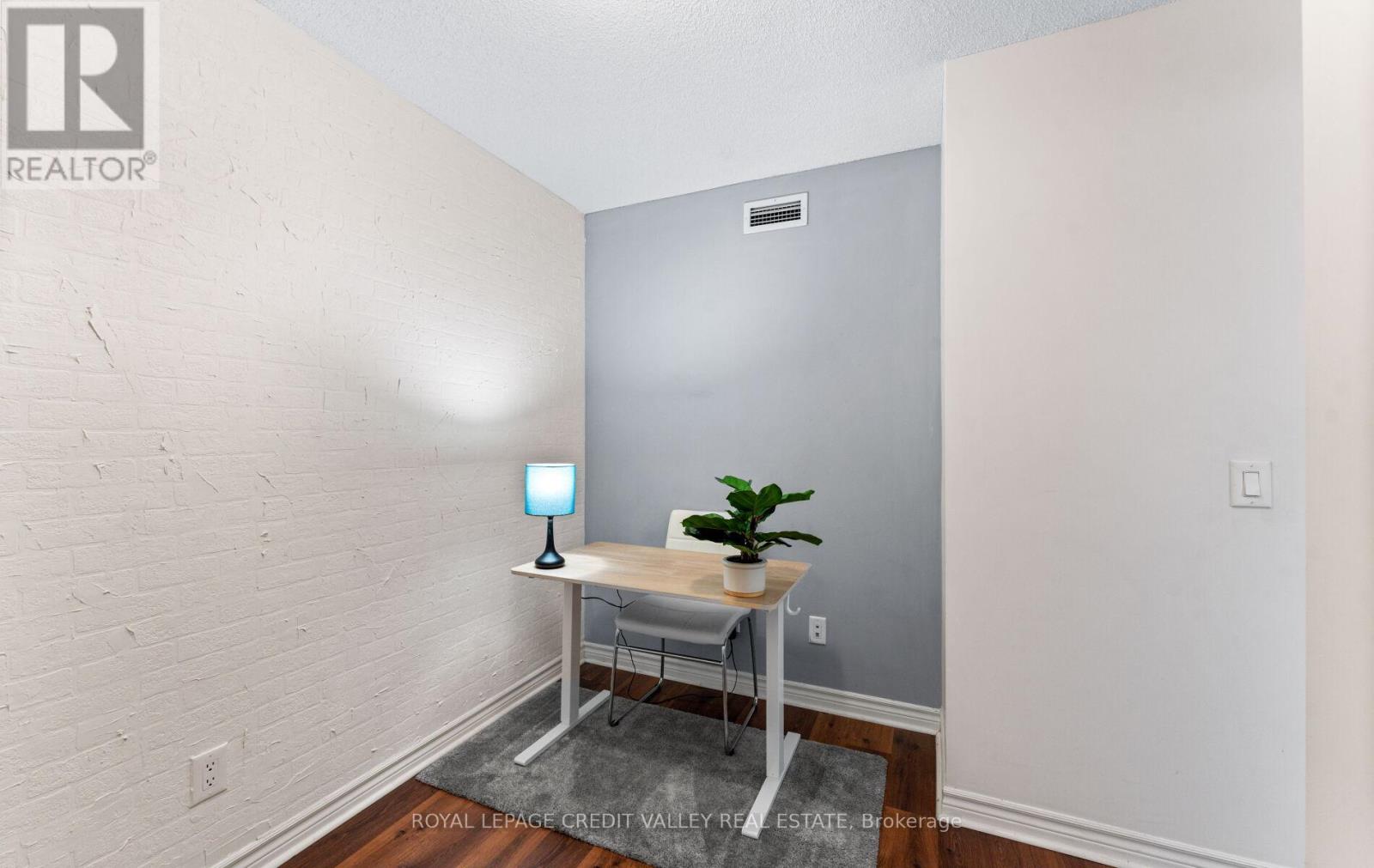 2023 - 700 Humberwood Boulevard Se, Toronto, Ontario  M9W 7J4 - Photo 34 - W12305049