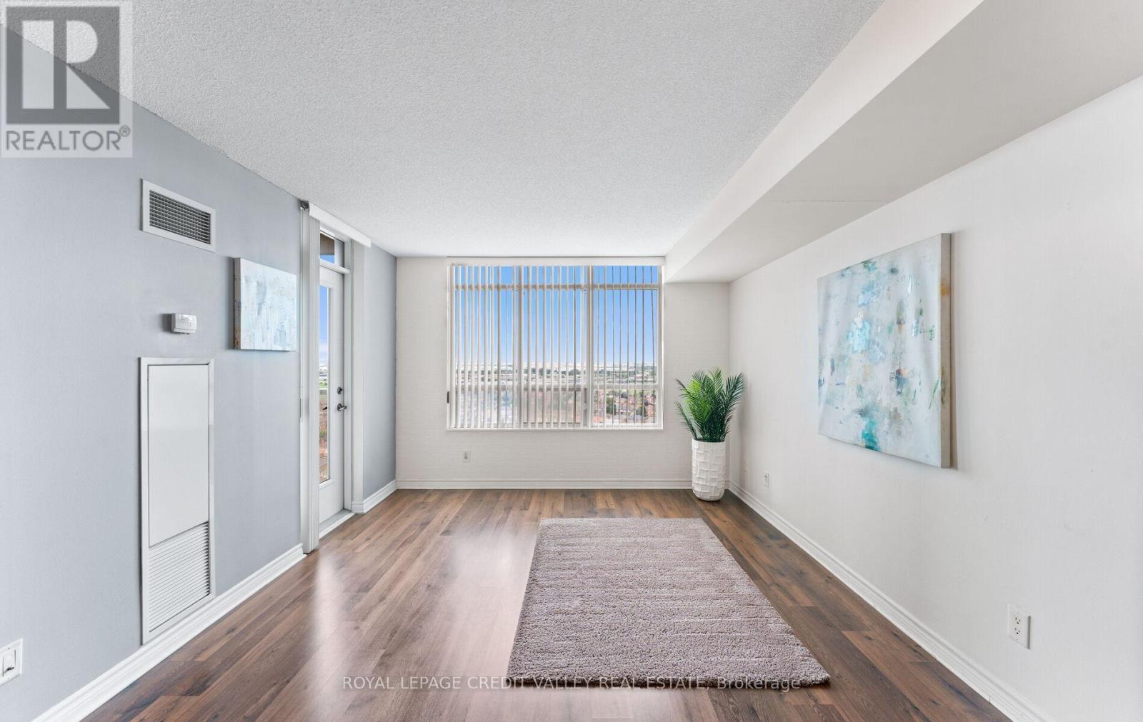 2023 - 700 Humberwood Boulevard Se, Toronto, Ontario  M9W 7J4 - Photo 15 - W12305049