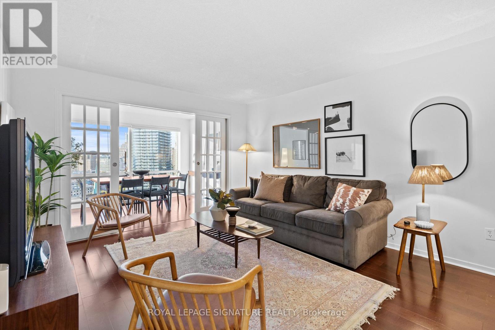 1815 - 1001 BAY STREET, Toronto, Ontario