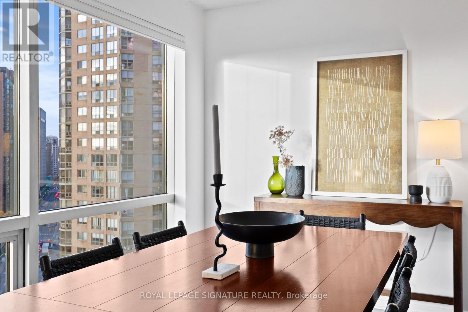 1815 - 1001 Bay Street, Toronto, Ontario  M5S 3A6 - Photo 14 - C12512676