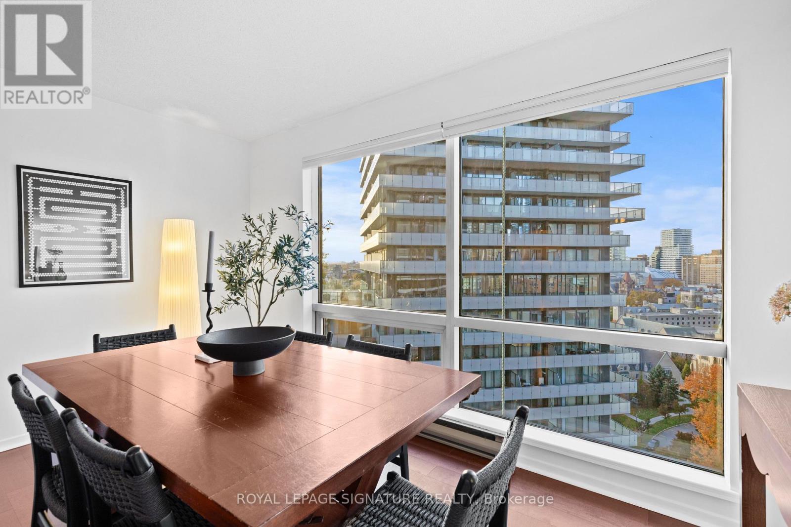 1815 - 1001 Bay Street, Toronto, Ontario  M5S 3A6 - Photo 15 - C12512676