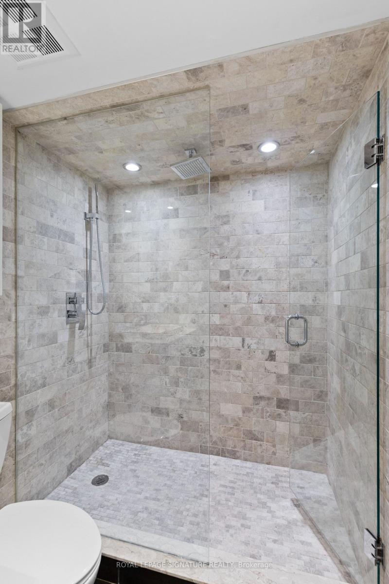 1815 - 1001 Bay Street, Toronto, Ontario  M5S 3A6 - Photo 17 - C12512676