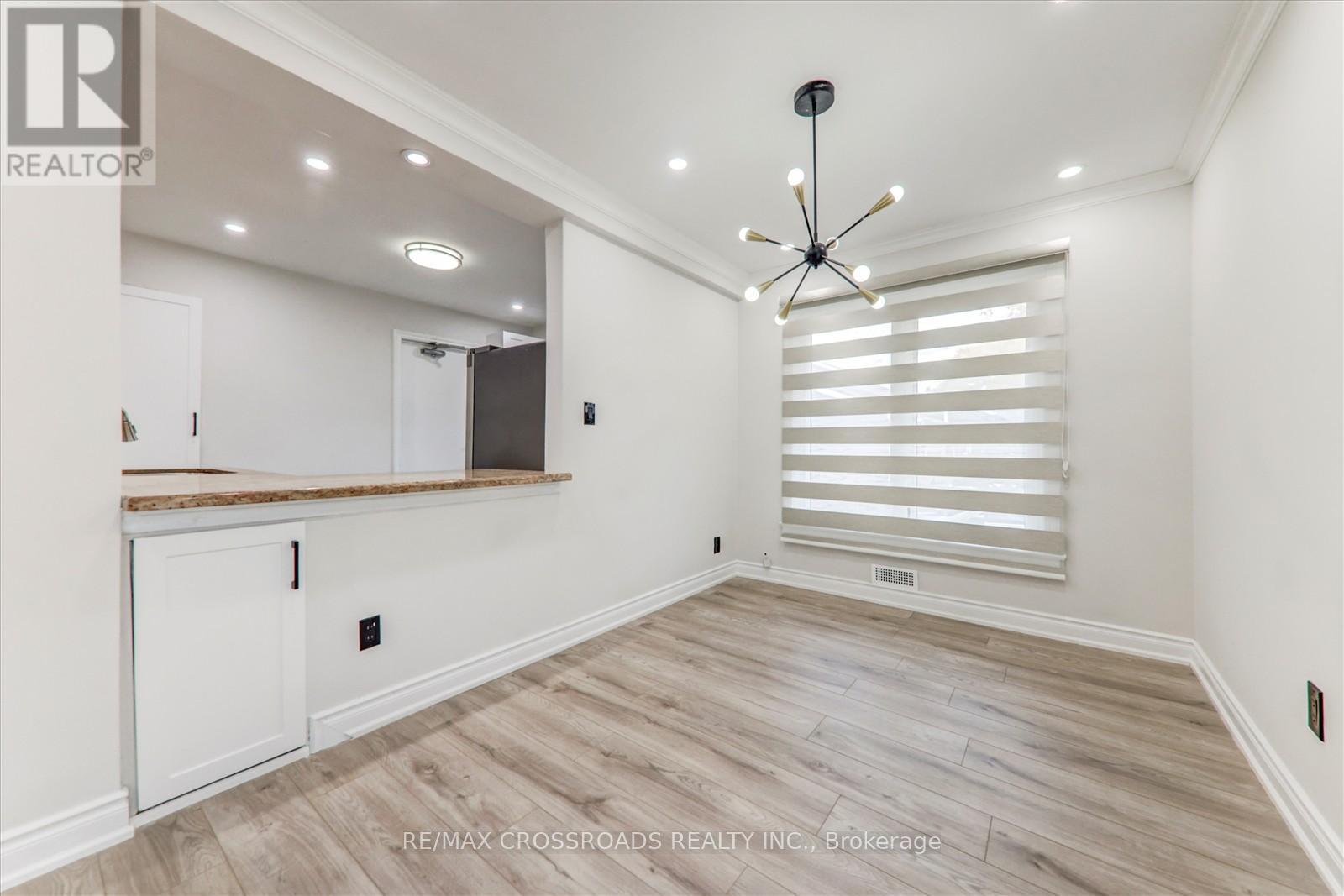 2 Tangmere Road, Toronto, Ontario  M3B 2N1 - Photo 9 - C12530006