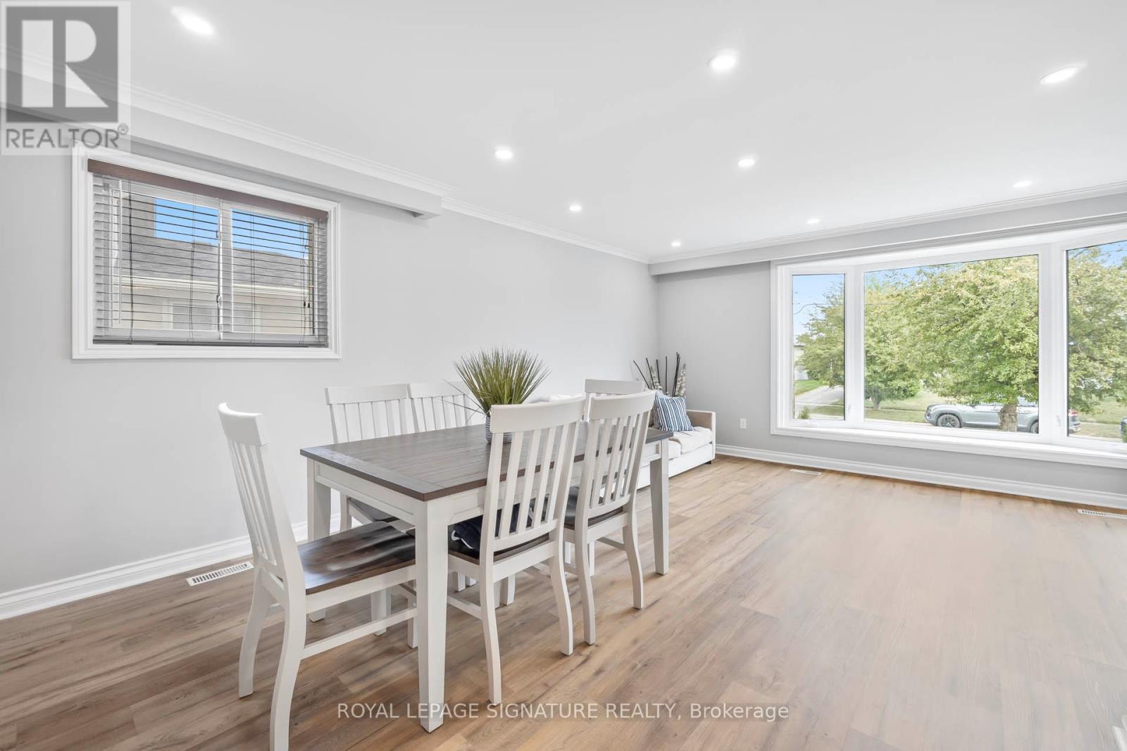 9 Faludon Drive, Halton Hills, Ontario  L7G 1H6 - Photo 13 - W12542888