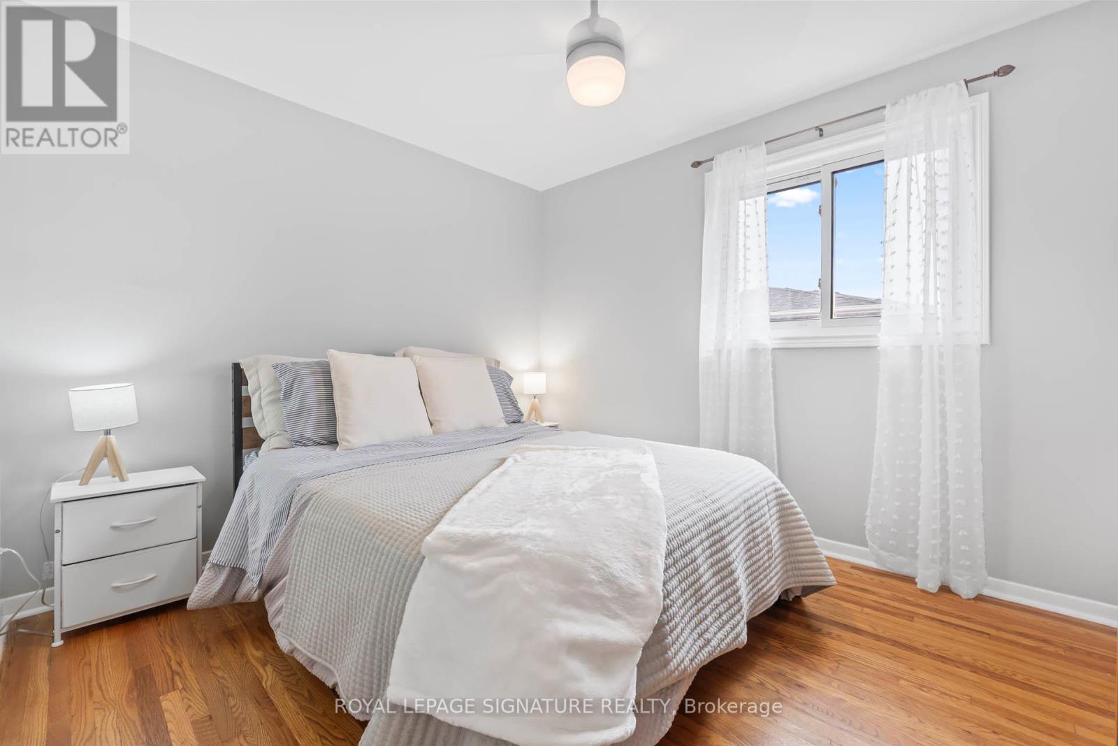 9 Faludon Drive, Halton Hills, Ontario  L7G 1H6 - Photo 16 - W12542888