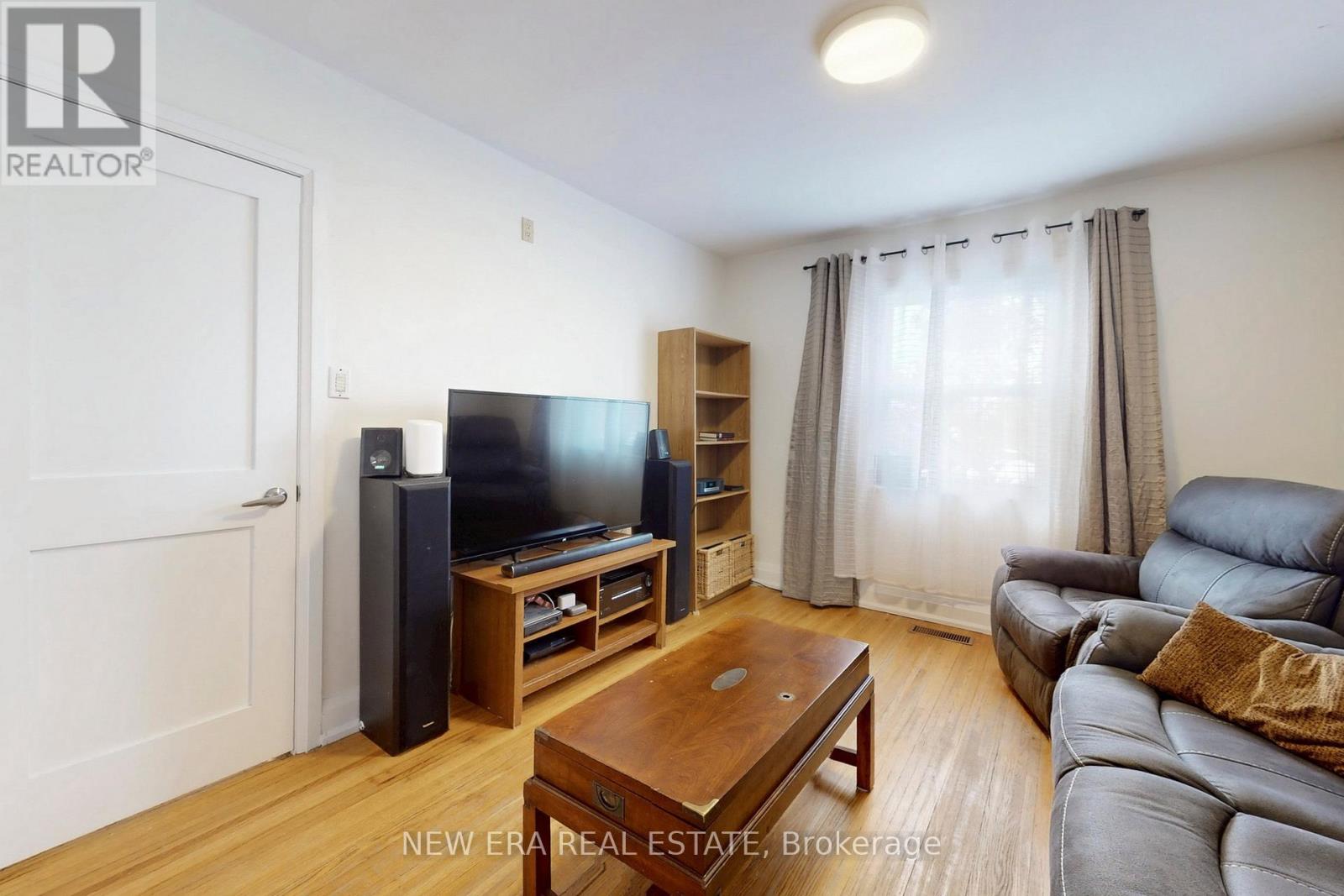 80 Renfield Street, Toronto, Ontario  M6M 4V7 - Photo 6 - W12542910