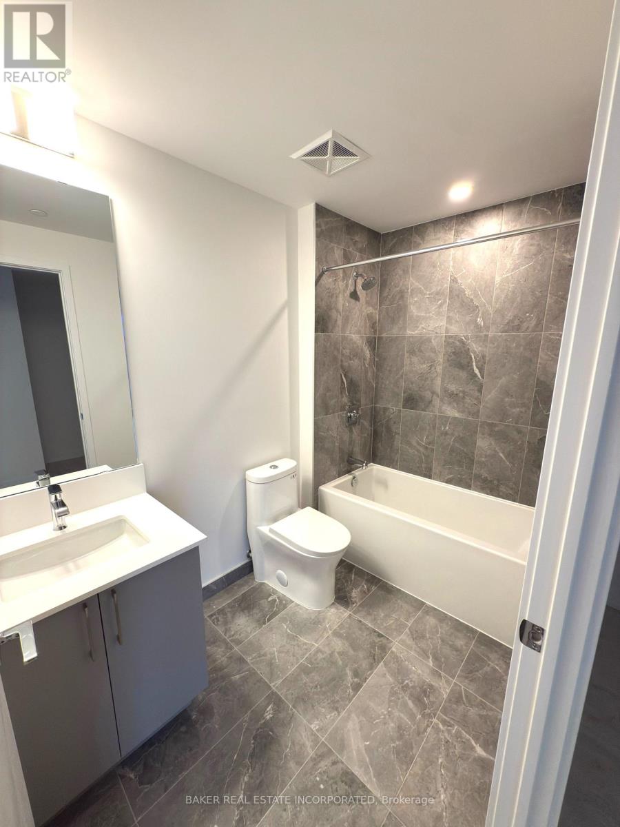 310 - 500 Plains Road E, Burlington, Ontario  L7T 2E1 - Photo 9 - W12542946