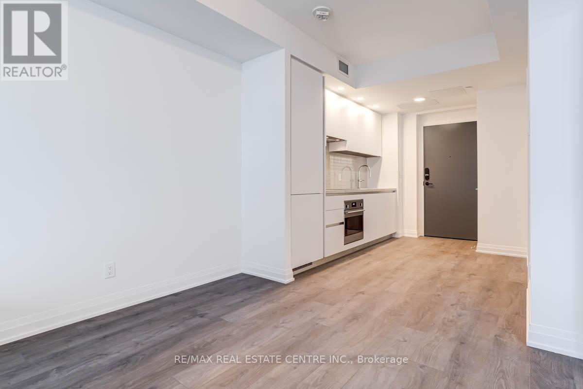 2408 - 4015 The Exchange, Mississauga, Ontario  L5B 0N9 - Photo 14 - W12542954