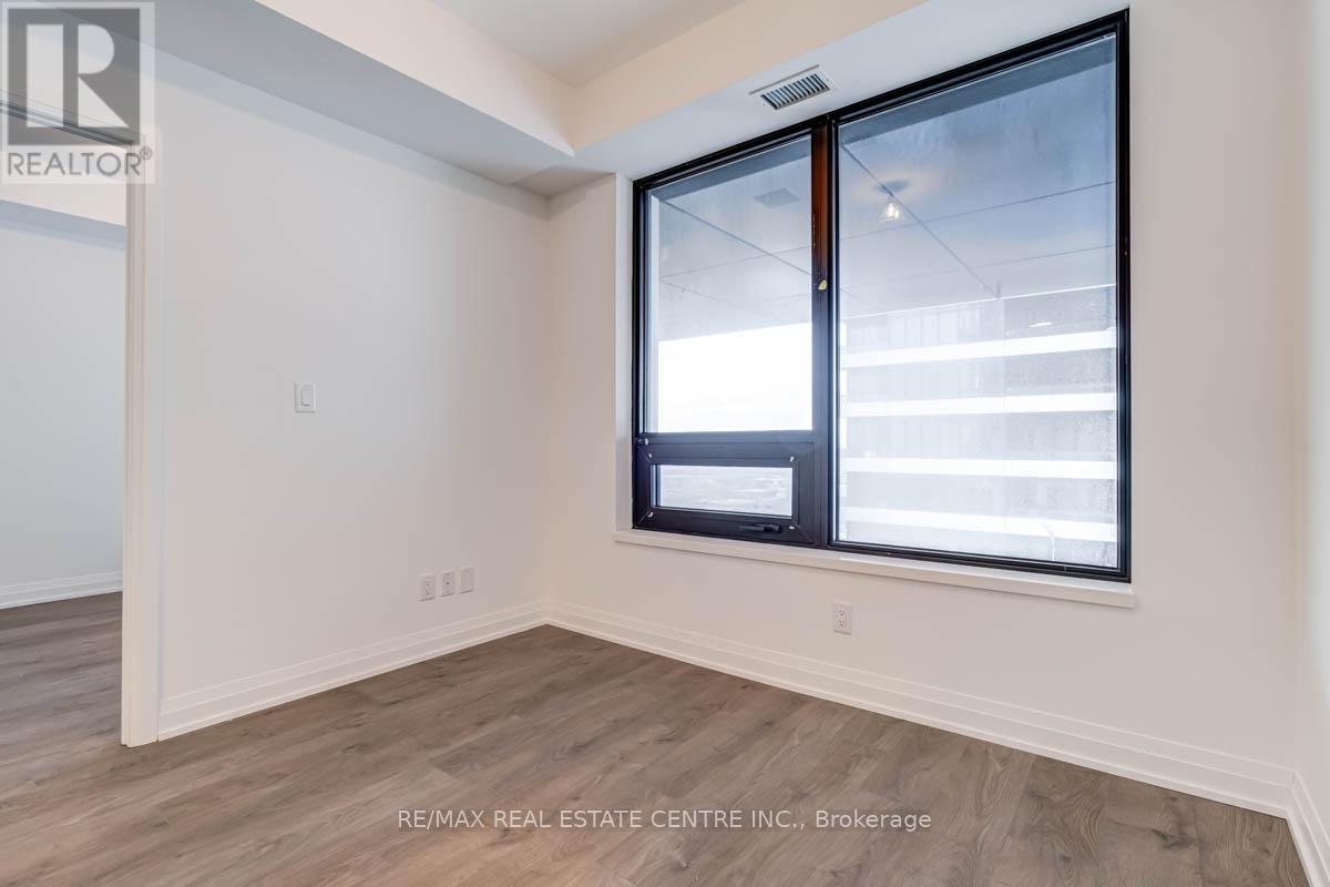 2408 - 4015 The Exchange, Mississauga, Ontario  L5B 0N9 - Photo 15 - W12542954