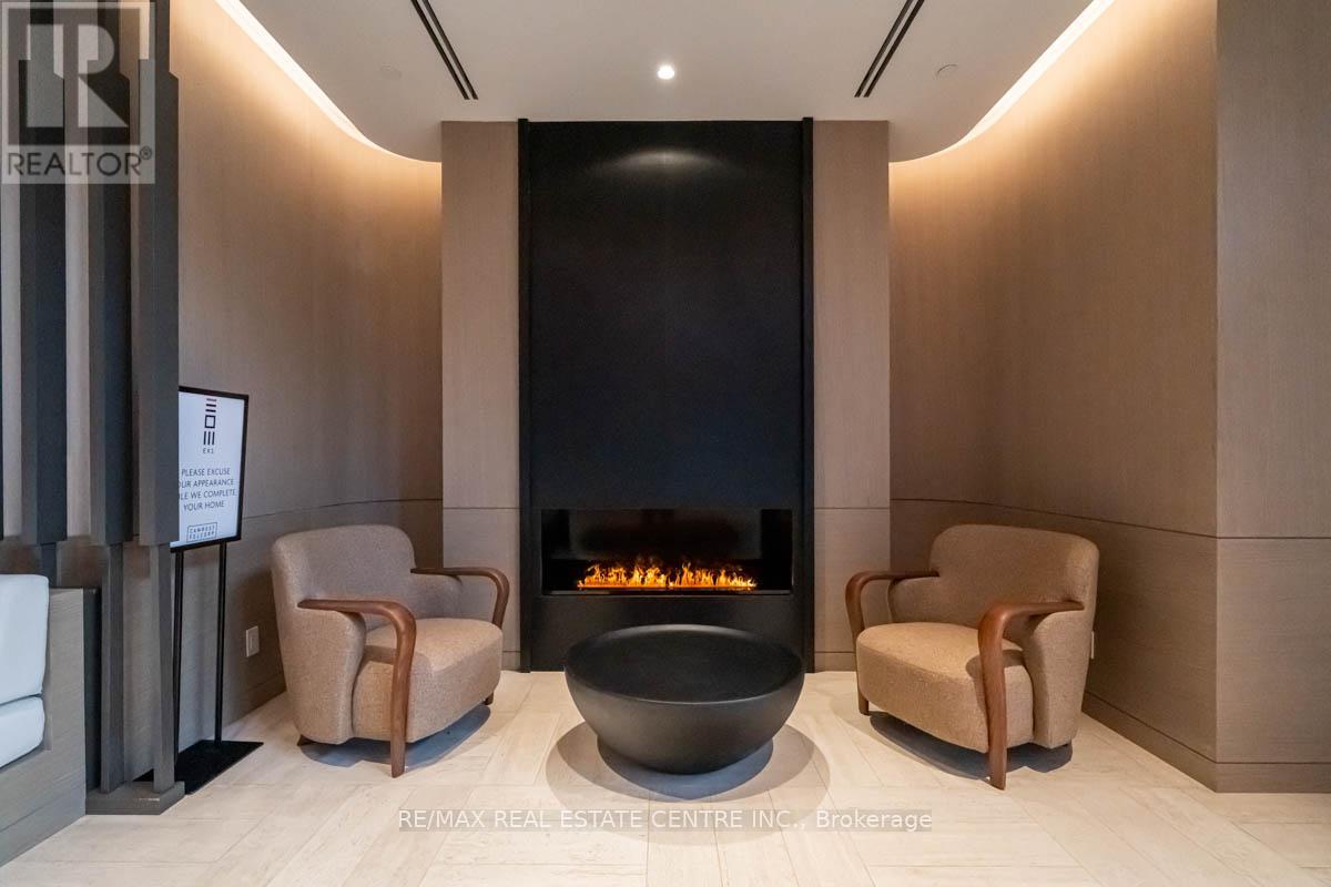 2408 - 4015 The Exchange, Mississauga, Ontario  L5B 0N9 - Photo 4 - W12542954