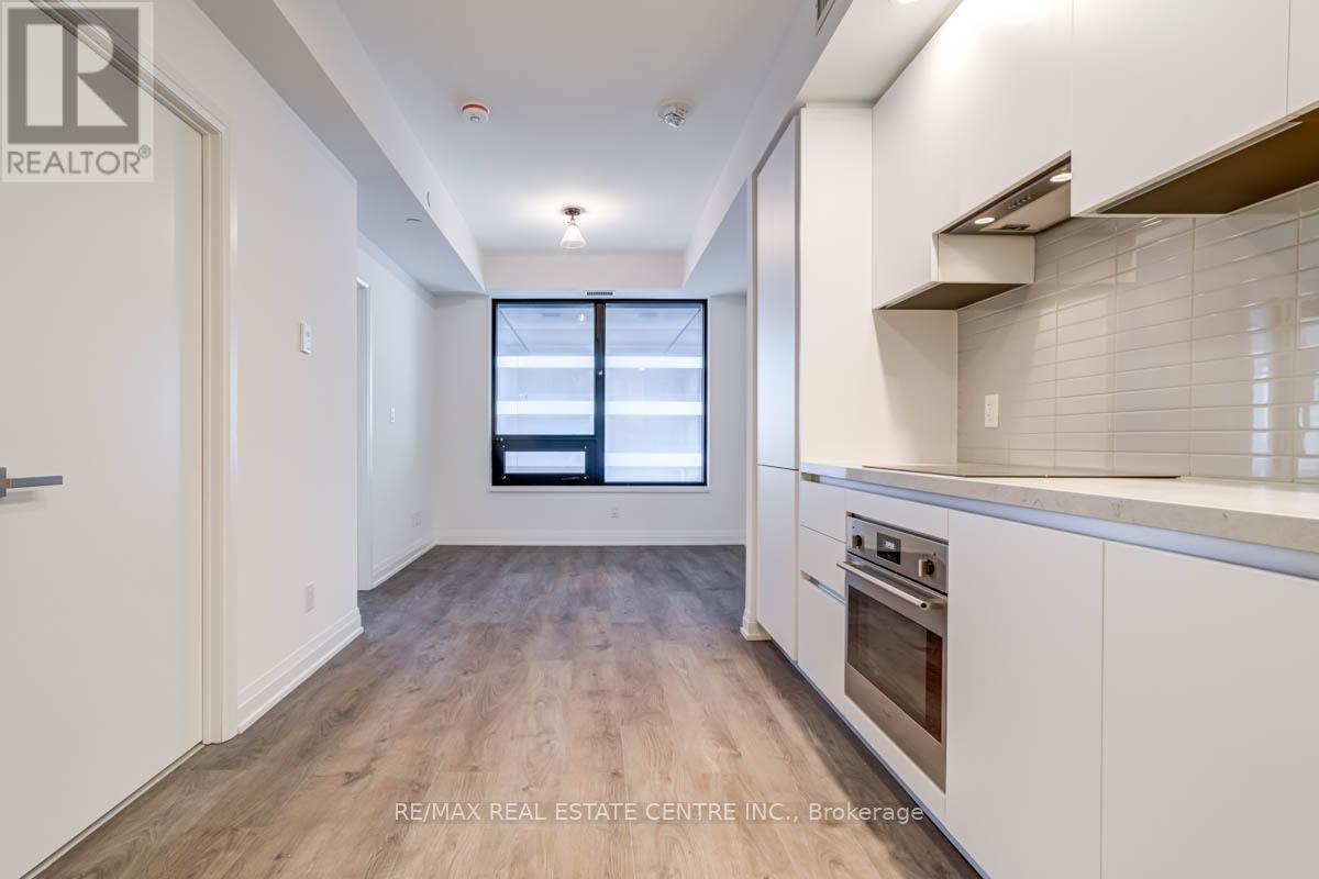 2408 - 4015 The Exchange, Mississauga, Ontario  L5B 0N9 - Photo 6 - W12542954