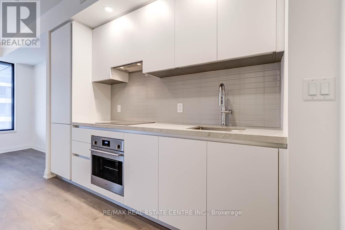 2408 - 4015 The Exchange, Mississauga, Ontario  L5B 0N9 - Photo 9 - W12542954