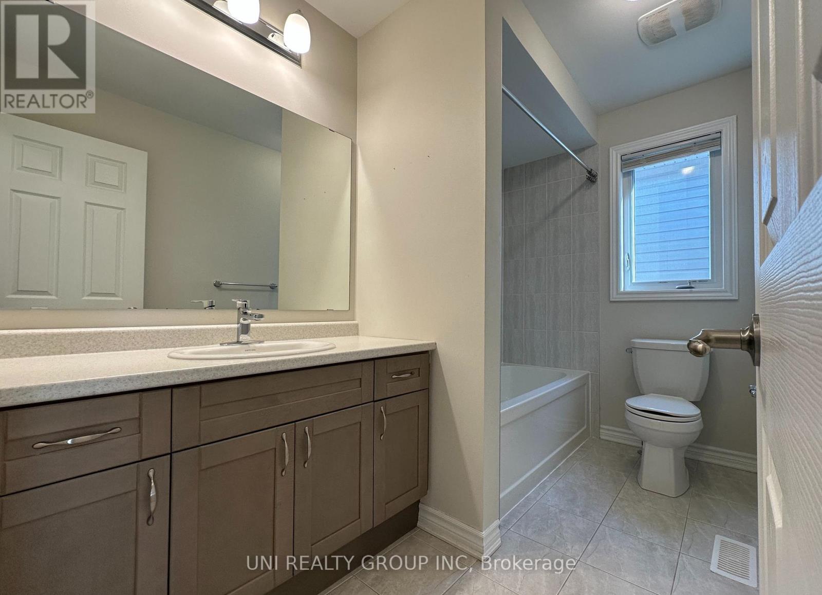 514 Honeylocust Avenue, Ottawa, Ontario  K2V 0K9 - Photo 29 - X12445528