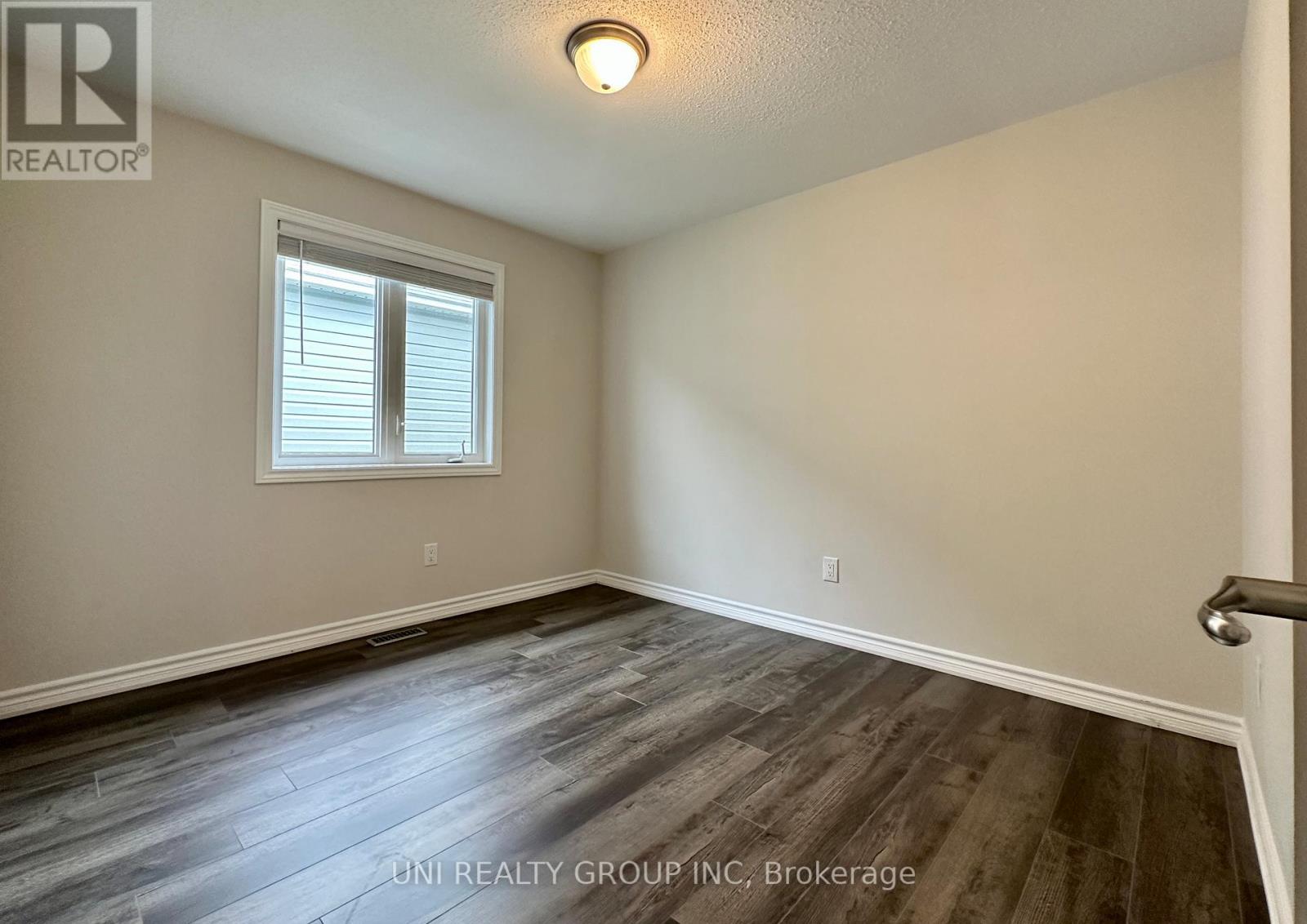 514 Honeylocust Avenue, Ottawa, Ontario  K2V 0K9 - Photo 26 - X12445528