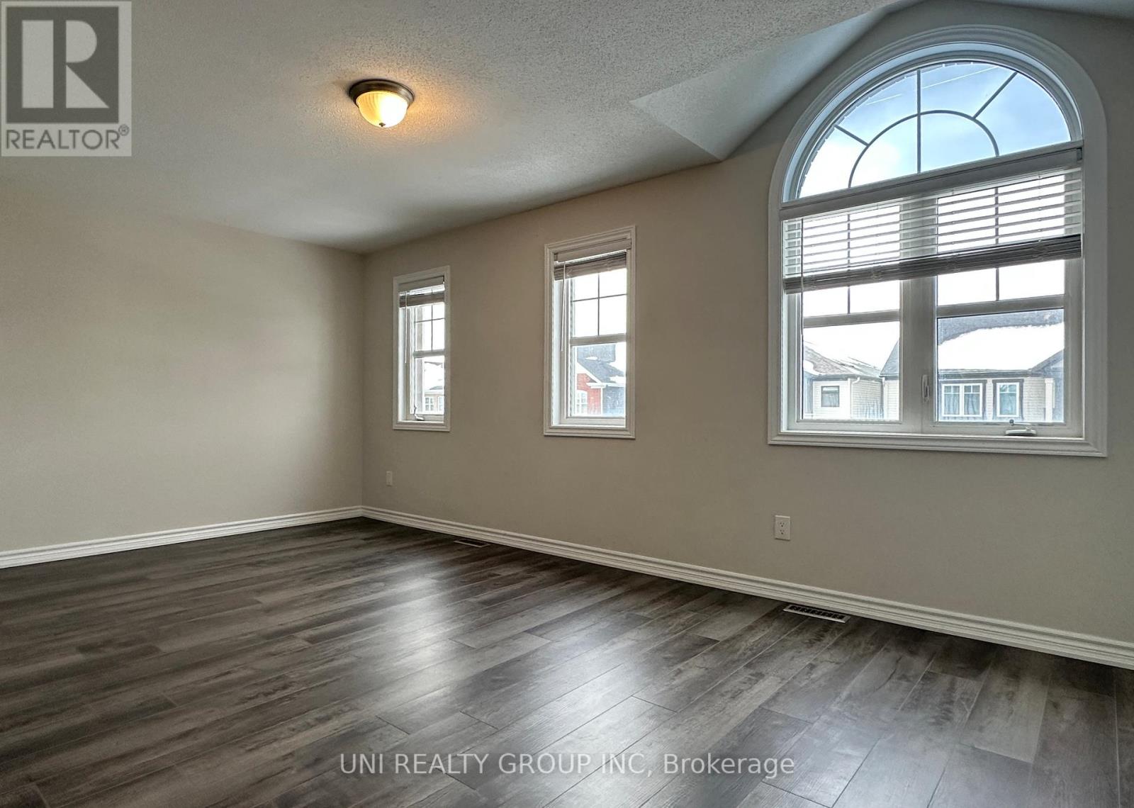 514 Honeylocust Avenue, Ottawa, Ontario  K2V 0K9 - Photo 19 - X12445528