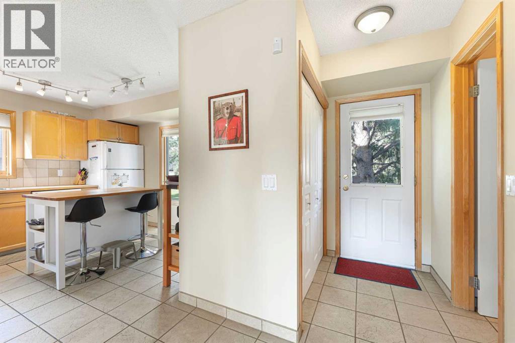 651 Killarney Glen Court Sw, Calgary, Alberta  T3E 7H4 - Photo 6 - A2270724