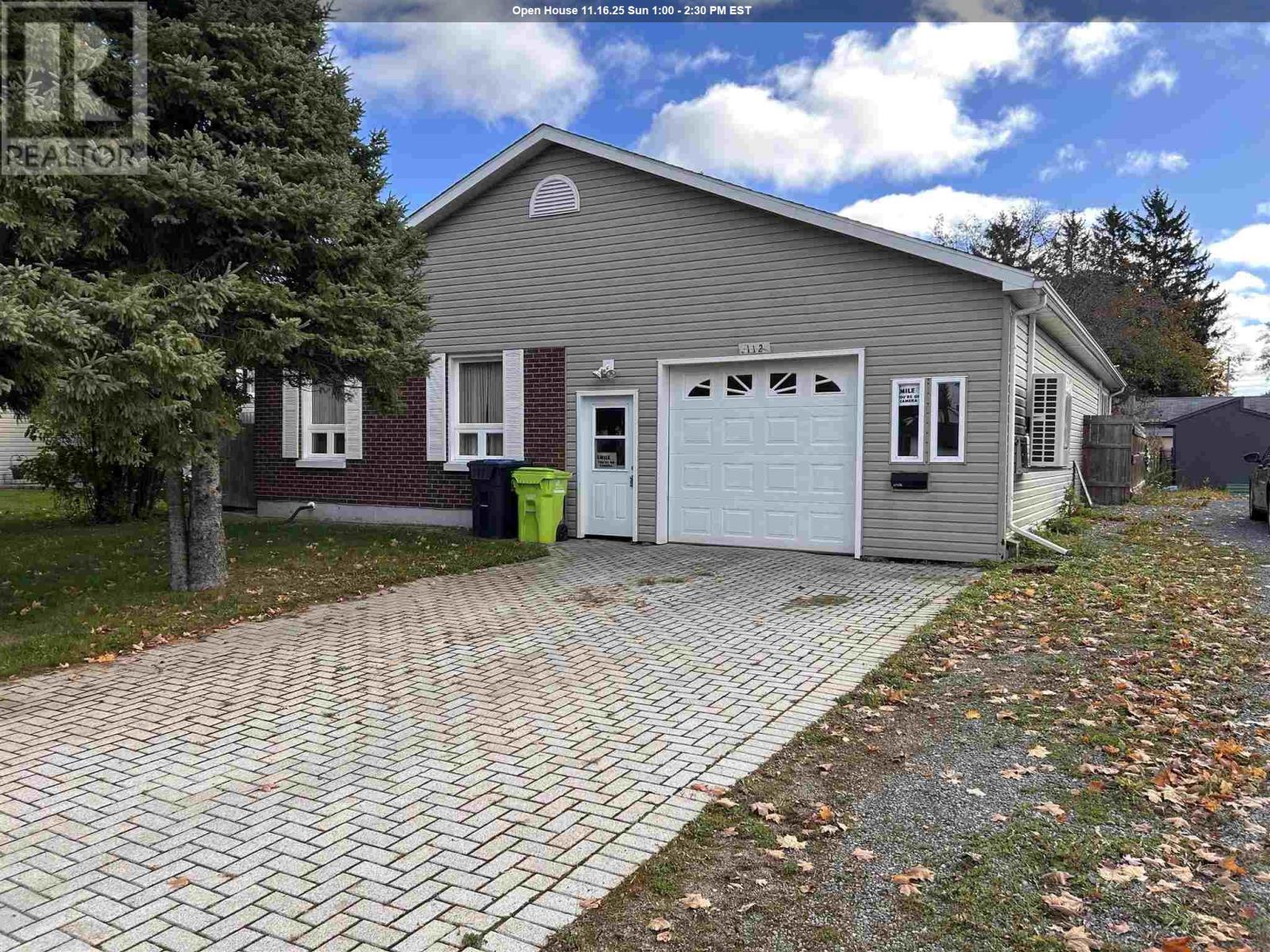 112 Willowdale St, Sault Ste. Marie, Ontario P6A 5Z4 - Photo 1 - SM253059