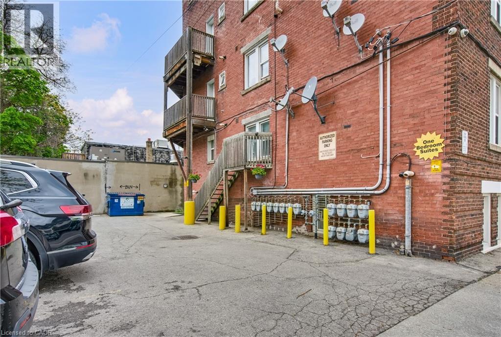 120 Sherman Avenue S Unit# 4, Hamilton, Ontario L8M 2P9 - Photo 12 - 40787664