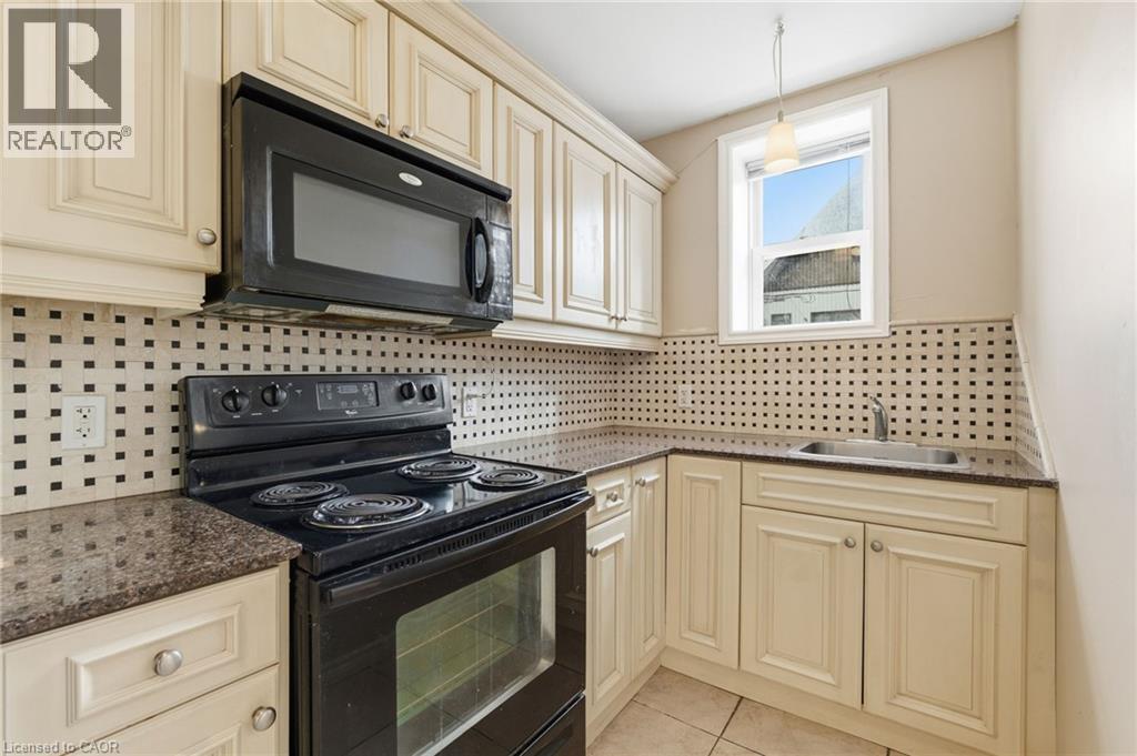 120 Sherman Avenue S Unit# 4, Hamilton, Ontario L8M 2P9 - Photo 4 - 40787664