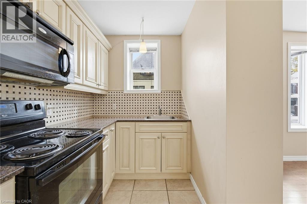 120 Sherman Avenue S Unit# 4, Hamilton, Ontario L8M 2P9 - Photo 3 - 40787664