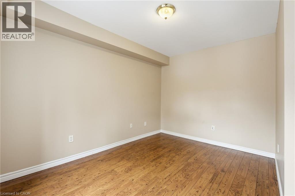 120 Sherman Avenue S Unit# 4, Hamilton, Ontario L8M 2P9 - Photo 8 - 40787664