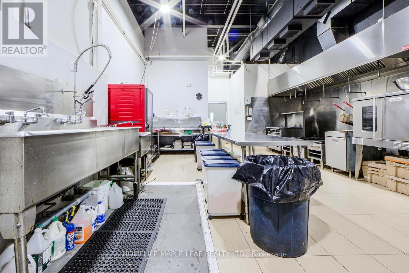 104 - 303 Col Phillips Drive, Shelburne, Ontario  L9V 3X7 - Photo 16 - X12542978