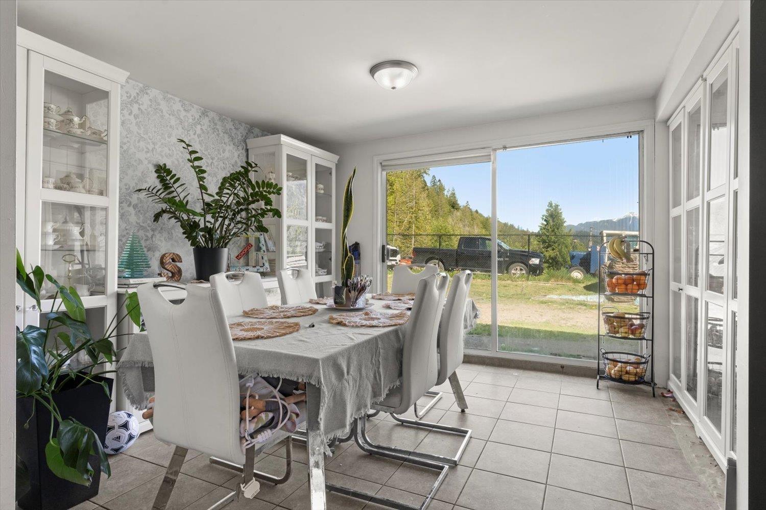 4495 Hirschman Road, Chilliwack River Valley, Sardis - Chwk River Valley, British Columbia  V2R 4R9 - Photo 8 - R3013100