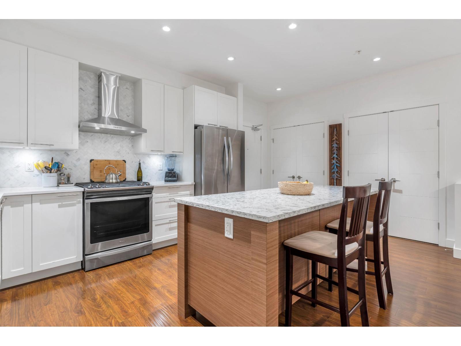 208 15188 29a Avenue, Surrey, British Columbia  V4P 1H1 - Photo 6 - R3066687