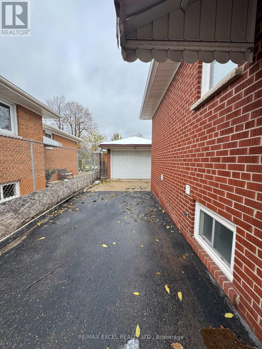 Basement - 98 Newton Drive, Toronto, Ontario  M2M 2N1 - Photo 2 - C12542404