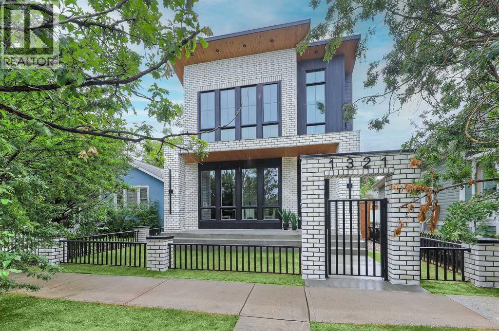 1321 10 Avenue SE, Calgary, Alberta