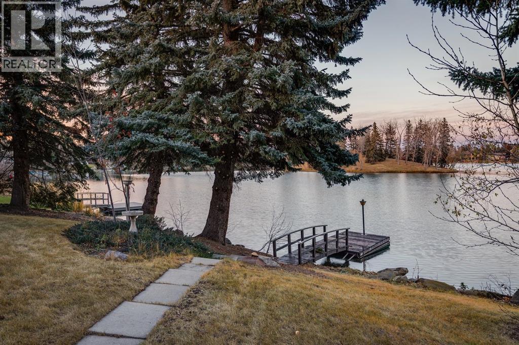 540 Lake Moraine Green Se, Calgary, Alberta  T2J 3A3 - Photo 4 - A2269328