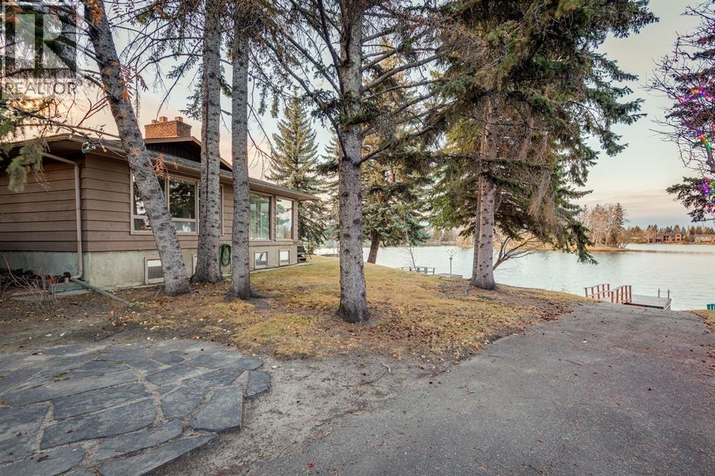 540 Lake Moraine Green Se, Calgary, Alberta  T2J 3A3 - Photo 42 - A2269328