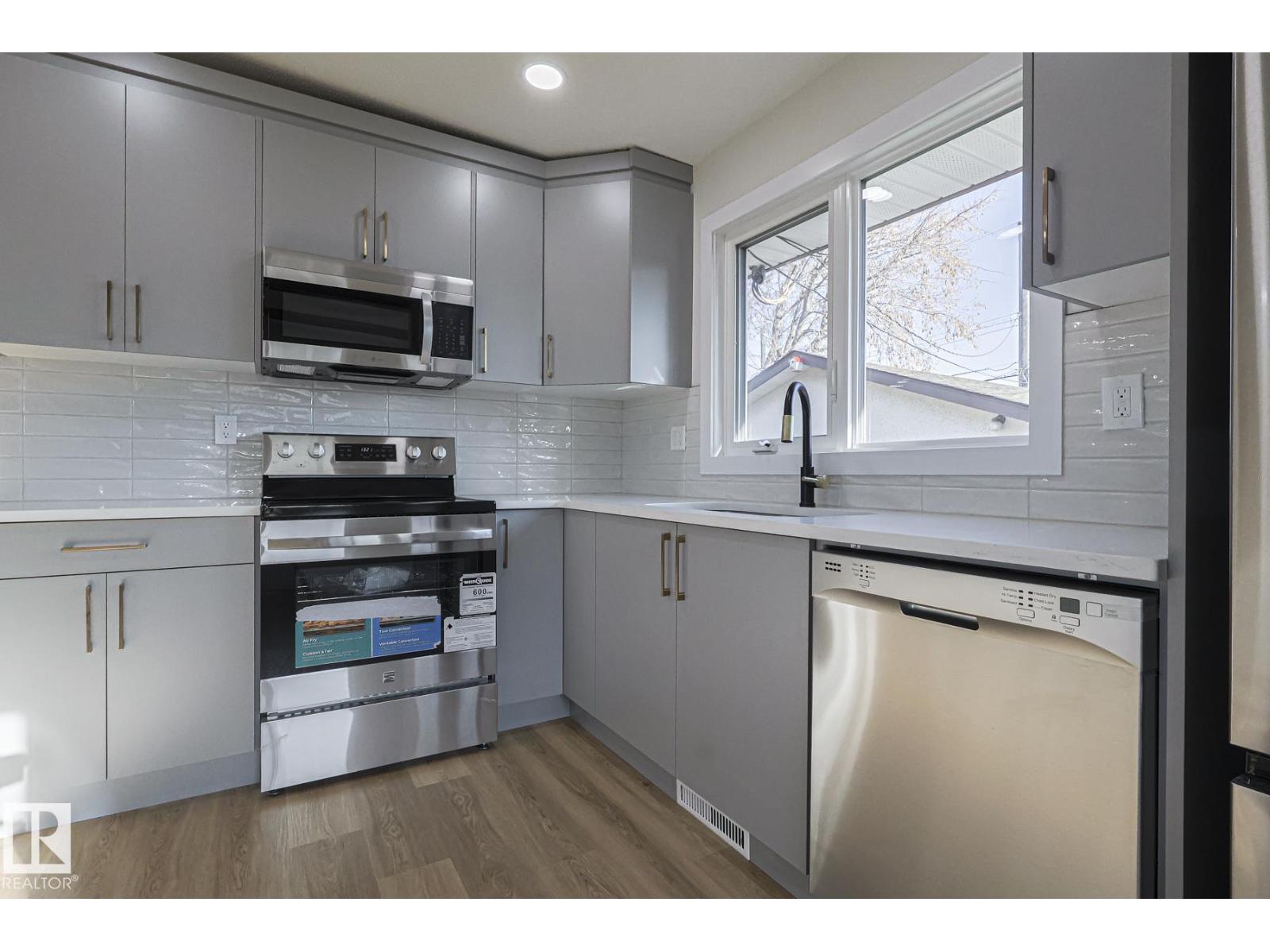 13319 Delwood Rd Nw, Edmonton, Alberta  T5C 3B5 - Photo 12 - E4465648