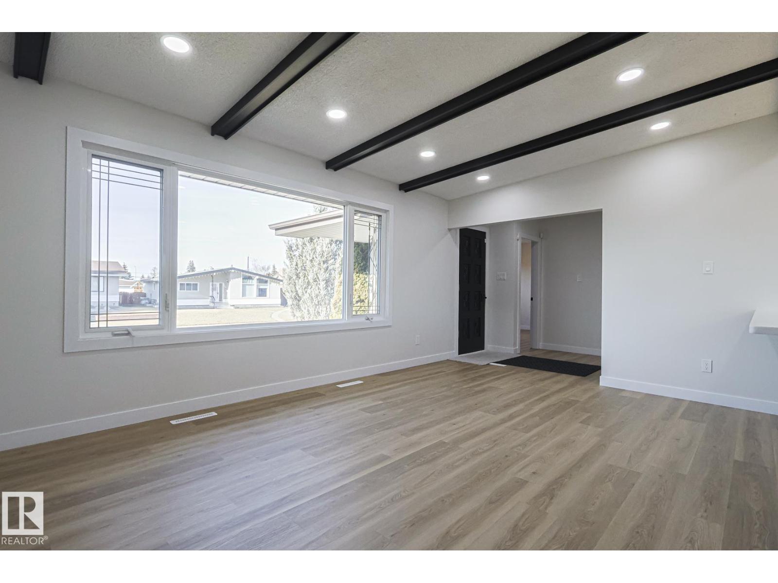 13319 Delwood Rd Nw, Edmonton, Alberta  T5C 3B5 - Photo 3 - E4465648