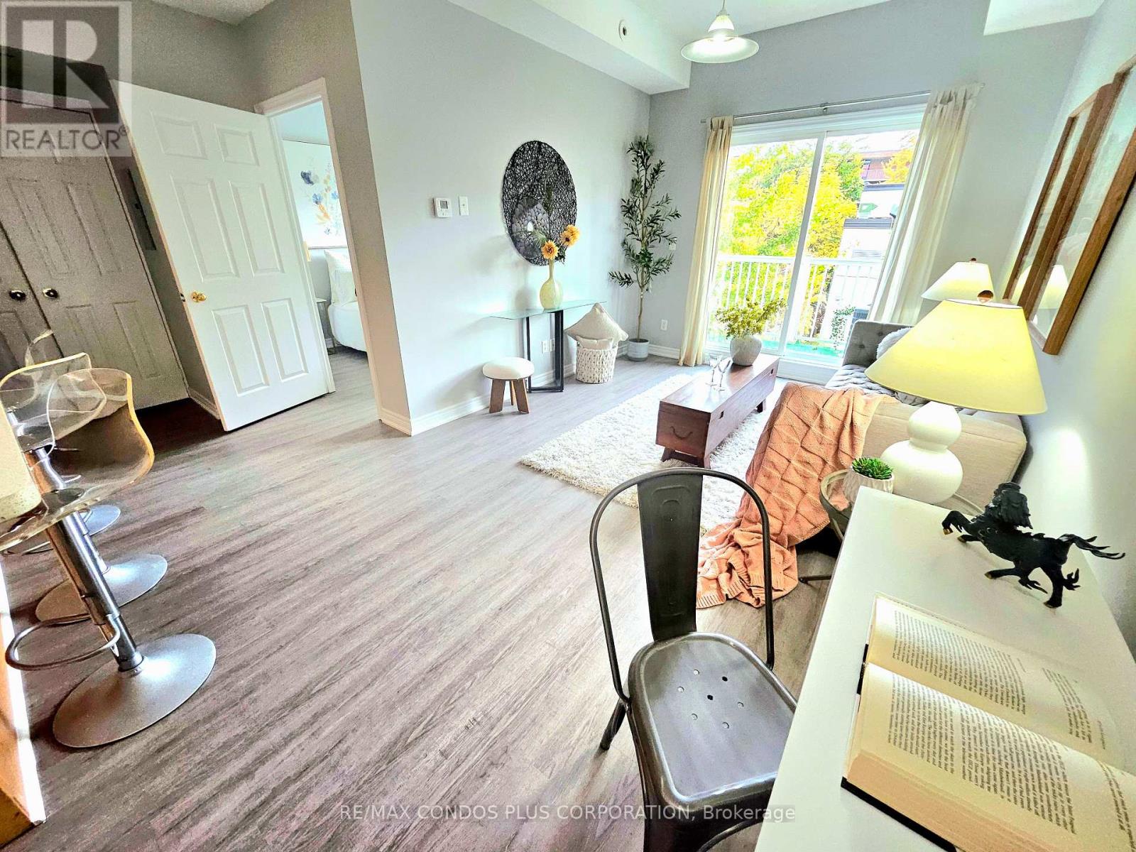 237 - 179 Bleecker Street, Toronto, Ontario  M4X 1L9 - Photo 3 - C12480983