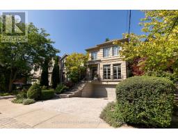 398 BEDFORD PARK, Toronto, Ontario