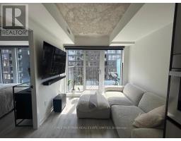 2 AUGUSTA AVENUE, Toronto, Ontario