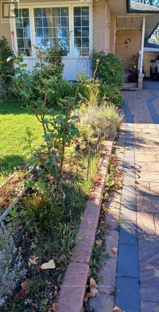 Main - 16 Lakeland Crescent, Toronto, Ontario  M1G 2L3 - Photo 11 - E12503414