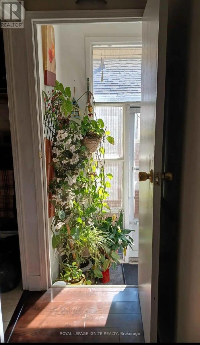 Main - 16 Lakeland Crescent, Toronto, Ontario  M1G 2L3 - Photo 12 - E12503414